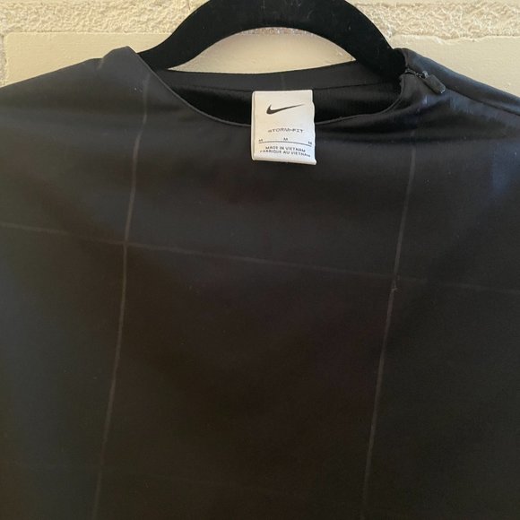 NWOT Women's Nike Storm-Fit Black Long Sleeve Windbreaker Pullover Jacket Medium - Picture 11 of 14